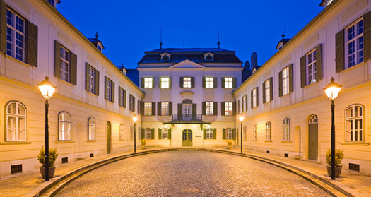 Schloss Hunyadi. © Rainer Mirau Photography