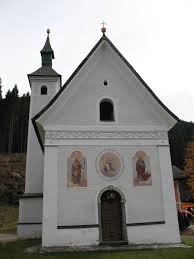http://commons.wikimedia.org/wiki/File:Jochberg,_Wallfahrtskirche_Mariae_Heimsuchung_(2).JPG