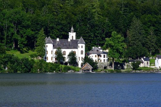 http://de.wikipedia.org/wiki/Schloss_Grub_(Obertraun)